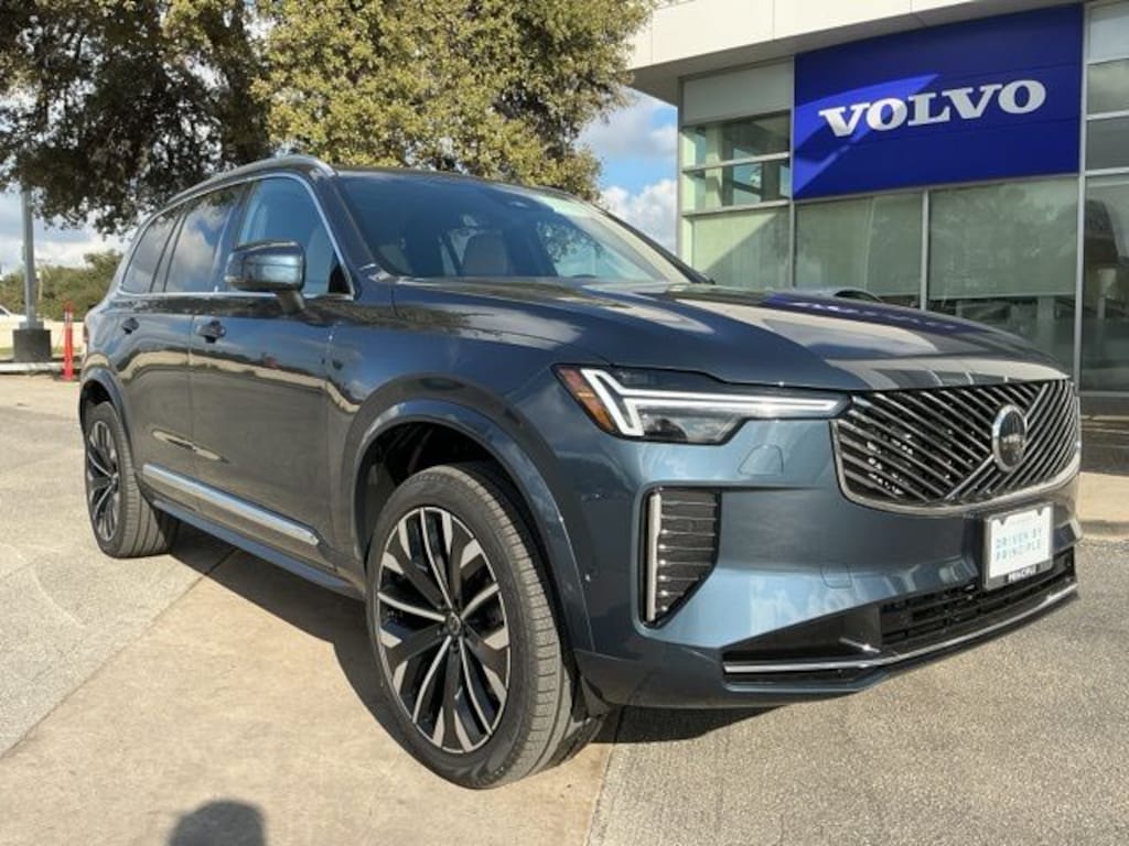 New 2026 Volvo XC90 B6 Plus 7-Seater SUV