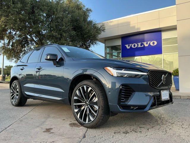 New 2026 Volvo XC60 plug-in hybrid T8 Ultra