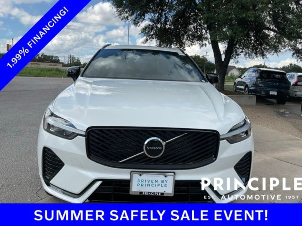 New 2026 Volvo XC60 B5 Core SUV