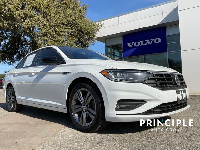 2020 Volkswagen Jetta R-Line's photo