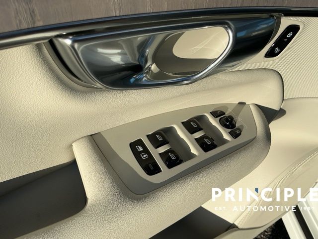 2026 Volvo XC90 Ultra - Photo 22