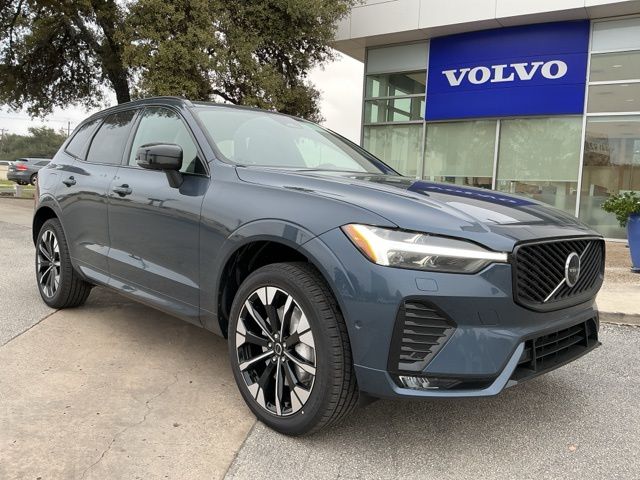 2026 Volvo XC60 B5 Plus Dark AWD's photo