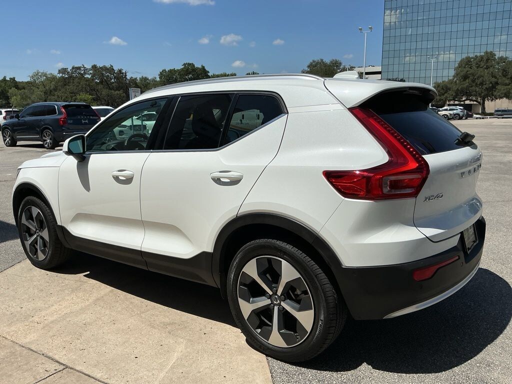 Certified 2025 Volvo XC40 B5 Plus Bright Theme SUV