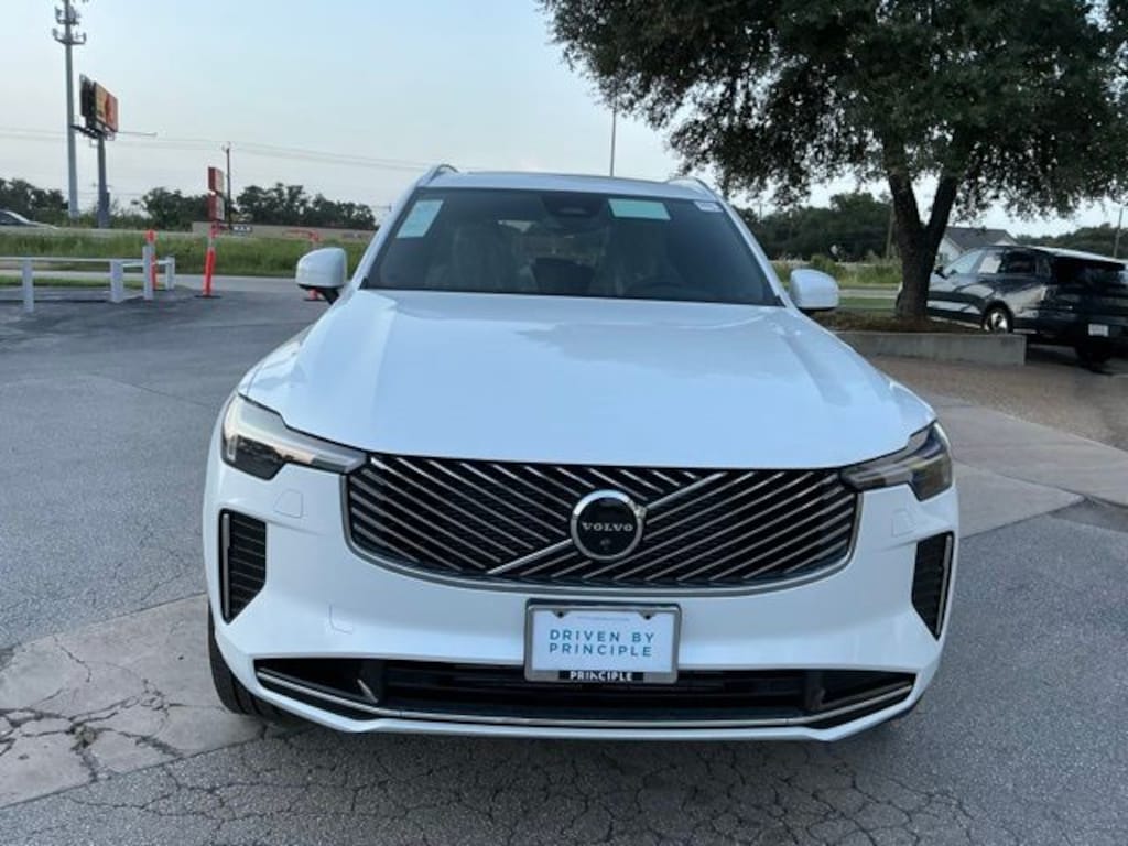 New 2026 Volvo XC90 plug-in hybrid T8 Plus 7-Seater SUV