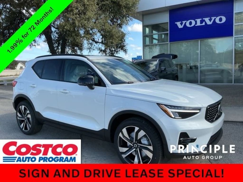 New 2026 Volvo XC40 B4 Plus SUV