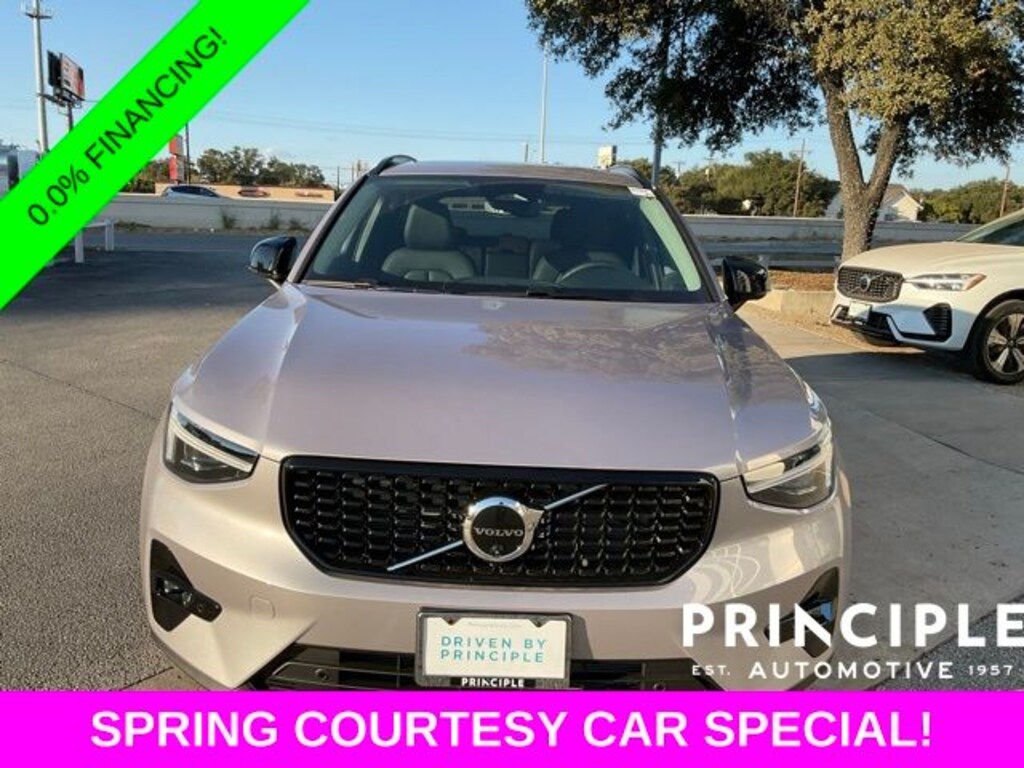 New 2026 Volvo XC40 B5 Plus SUV