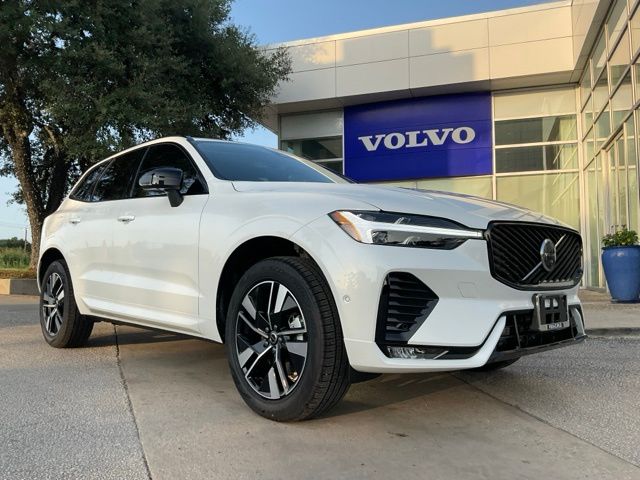 New 2026 Volvo XC60 B5 Plus