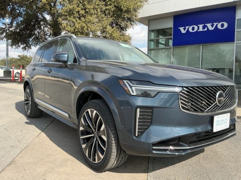 New 2026 Volvo XC90 plug-in hybrid T8 Ultra 7-Seater SUV