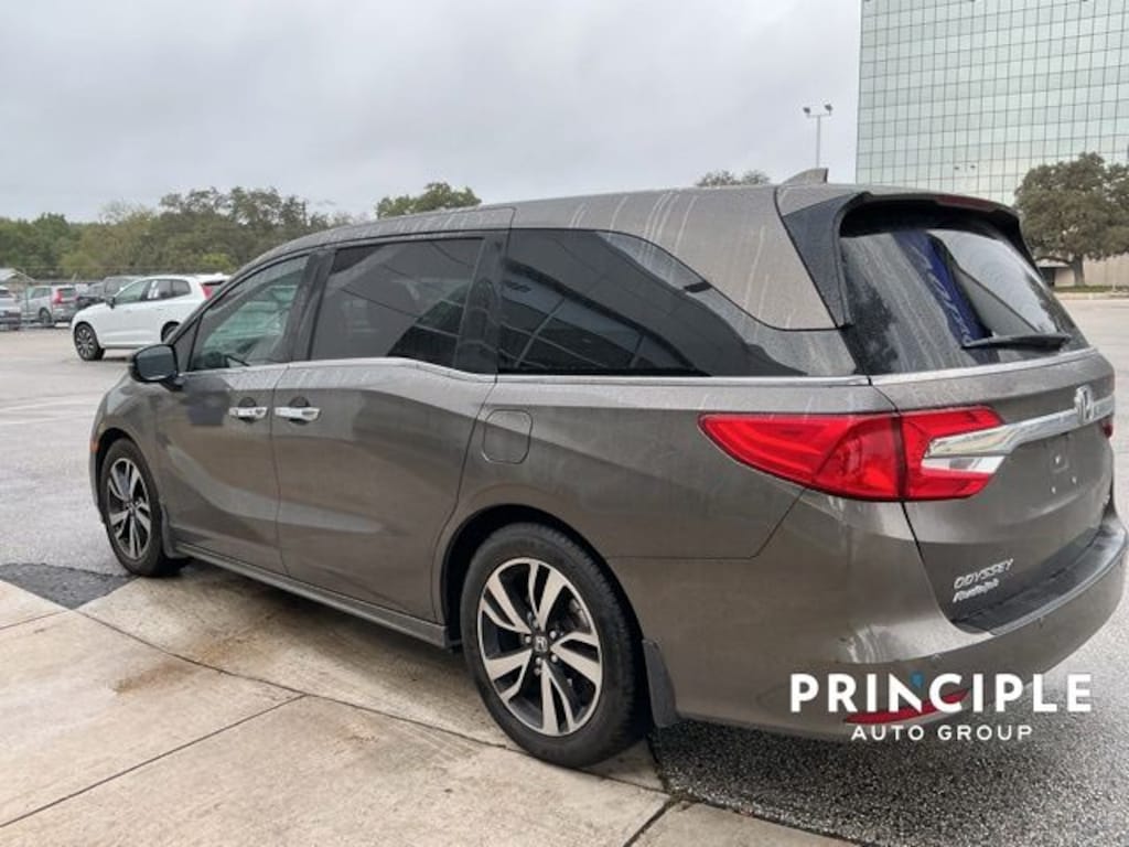 Used 2019 Honda Odyssey Elite Minivan/Van
