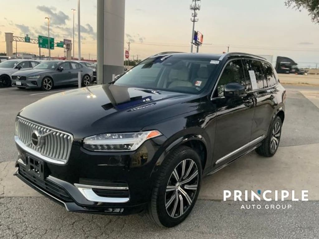 Used 2024 Volvo XC90 B5 Core SUV