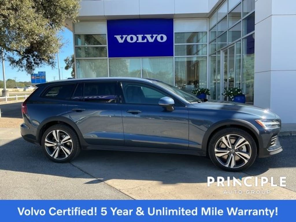 Certified 2025 Volvo V60 Cross Country B5 Plus Wagon