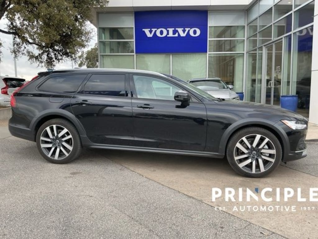 Used 2024 Volvo V90 Cross Country B6 Wagon