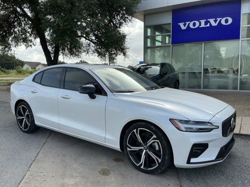 Certified 2024 Volvo S60 B5 Core Dark Theme Sedan