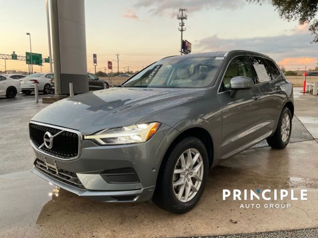 Used 2019 Volvo XC60 T5 Momentum SUV