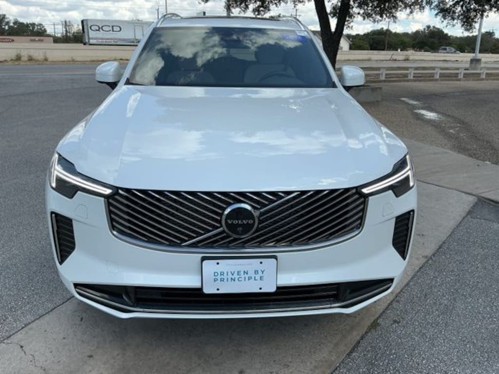 New 2026 Volvo XC90 B6 Plus 7-Seater SUV