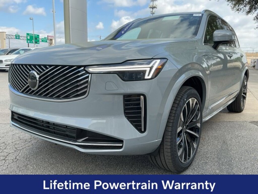 New 2026 Volvo XC90 plug-in hybrid T8 Core SUV