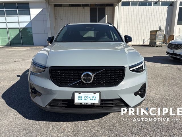 2026 Volvo XC40 Ultra - Photo 3