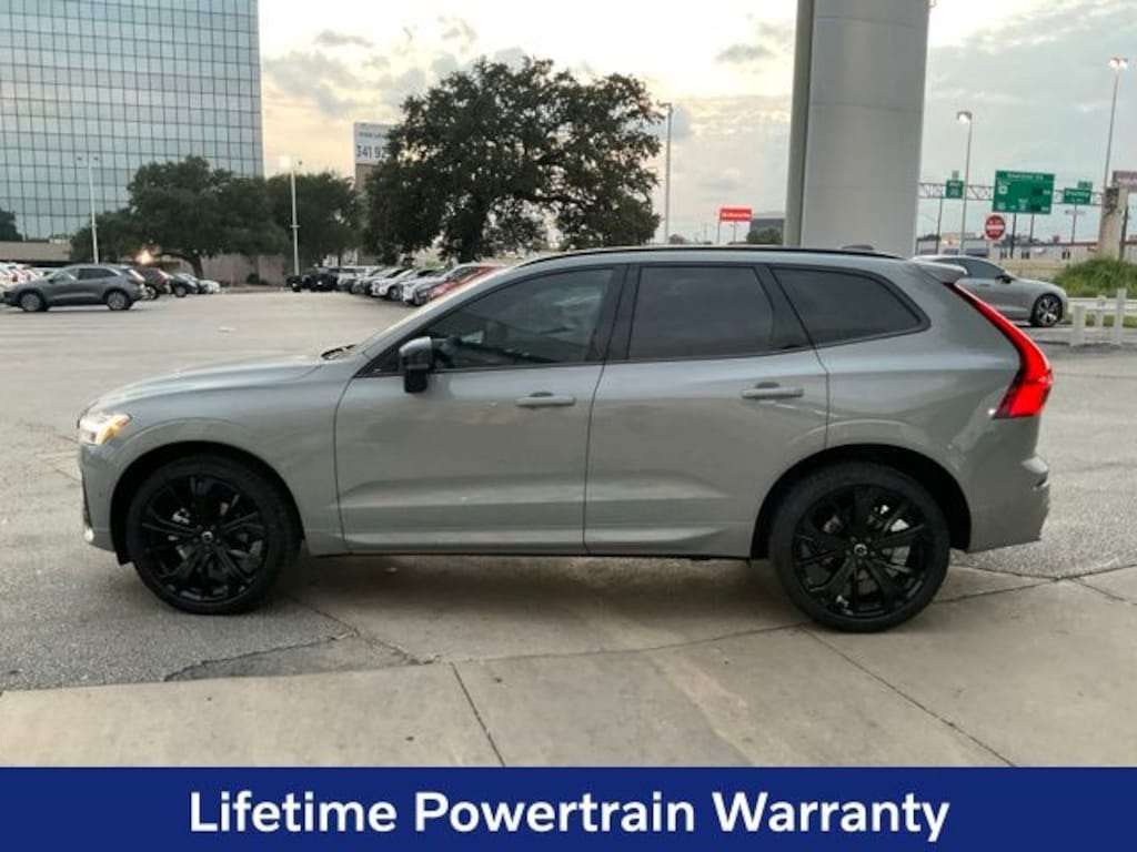 New 2026 Volvo XC60 B5 Ultra Black Edition SUV