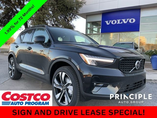 2026 Volvo XC40 Plus's photo