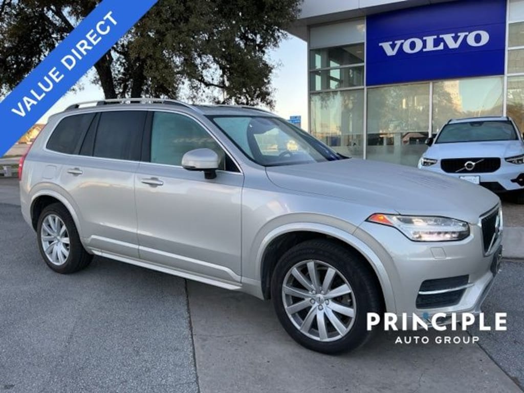 Used 2016 Volvo XC90 T6 Momentum SUV