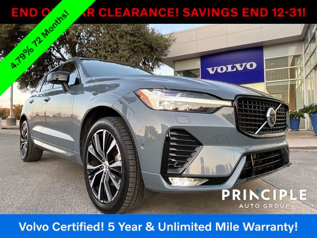 2023 Volvo XC60 Plus's photo