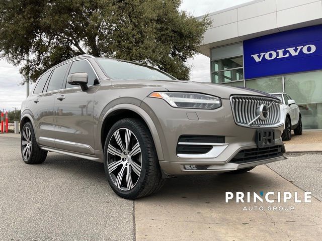 2020 Volvo XC90 Inscription's photo
