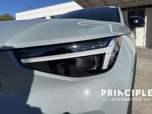 2026 Volvo XC40 Ultra - Photo 10