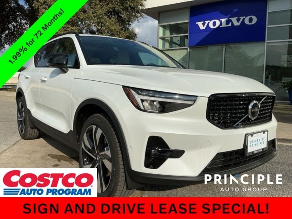 New 2026 Volvo XC40 B4 Plus SUV