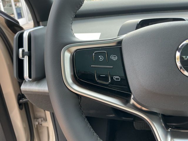 2026 Volvo EX30 Ultra - Photo 16
