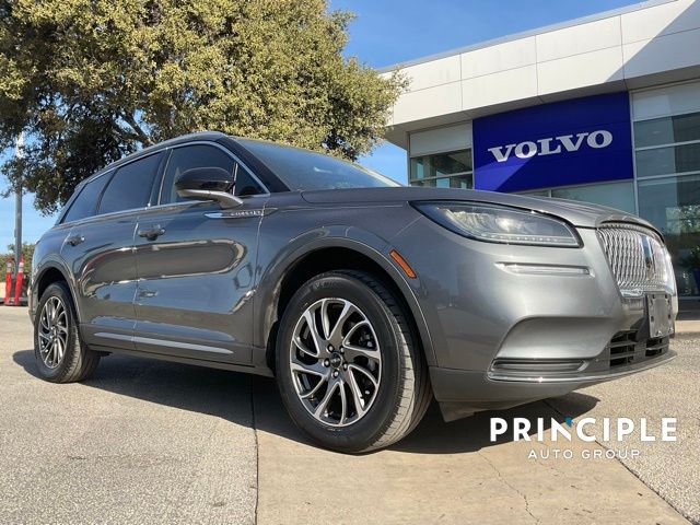 2021 Lincoln Corsair Base's photo