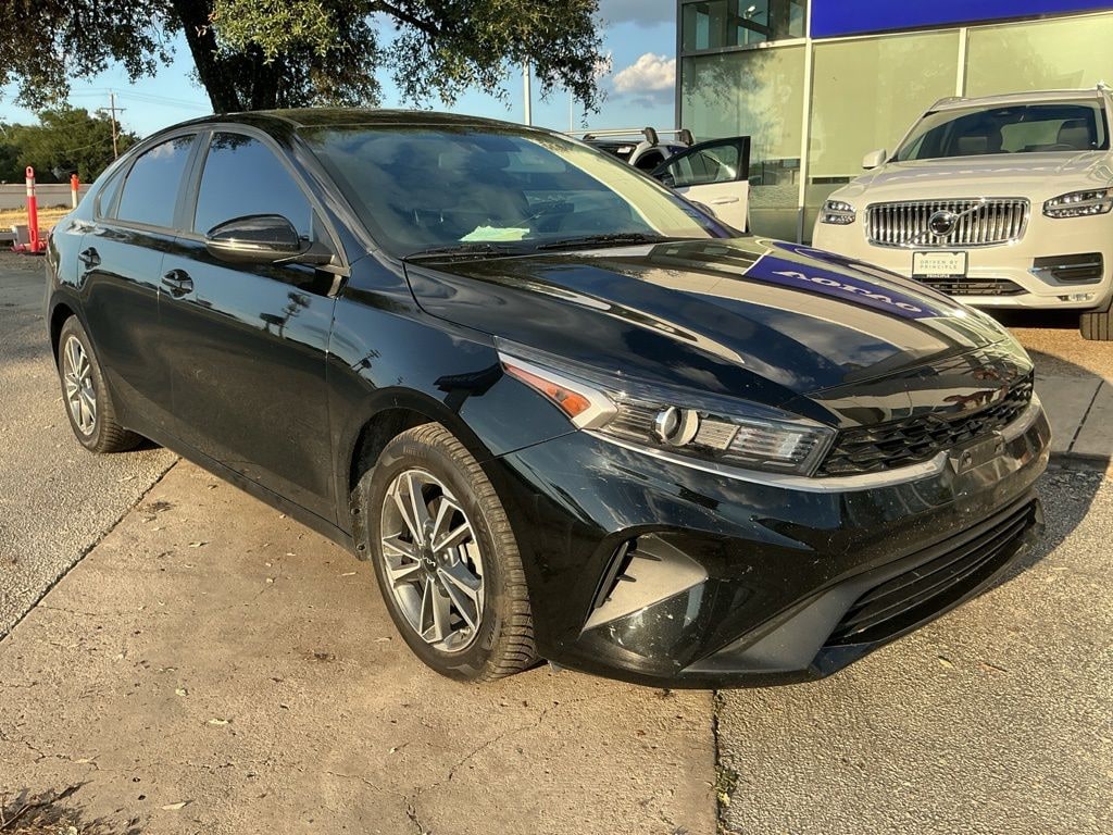 Used 2023 Kia Forte LXS Sedan