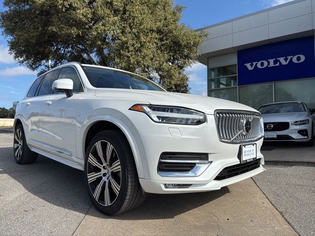2023 Volvo XC90 Ultimate's photo