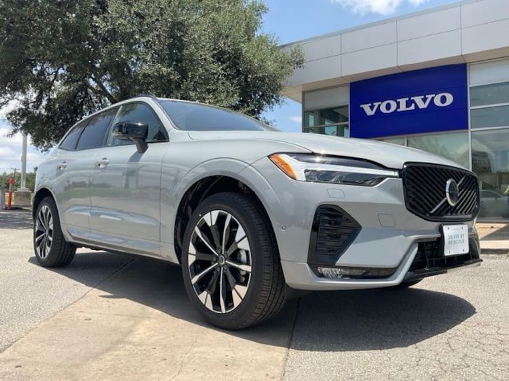 New 2026 Volvo XC60 B5 Plus SUV