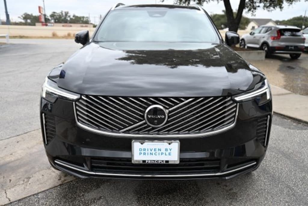 New 2026 Volvo XC90 B6 Plus 7-Seater SUV