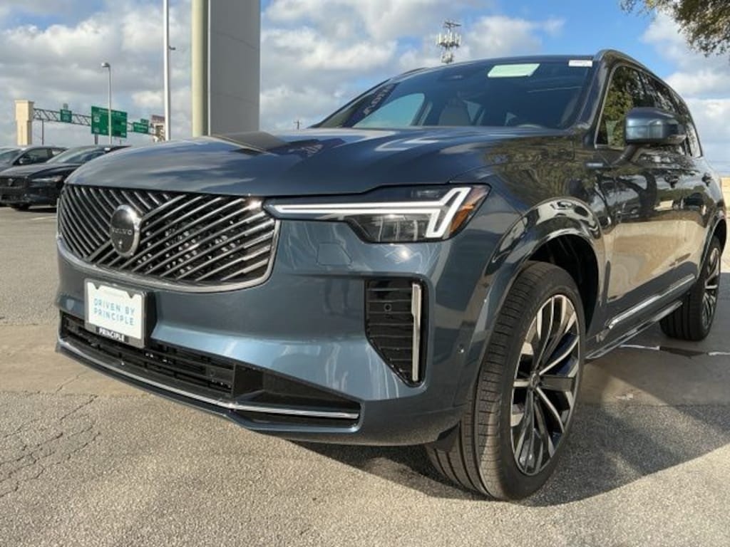 New 2026 Volvo XC90 B6 Plus 7-Seater SUV