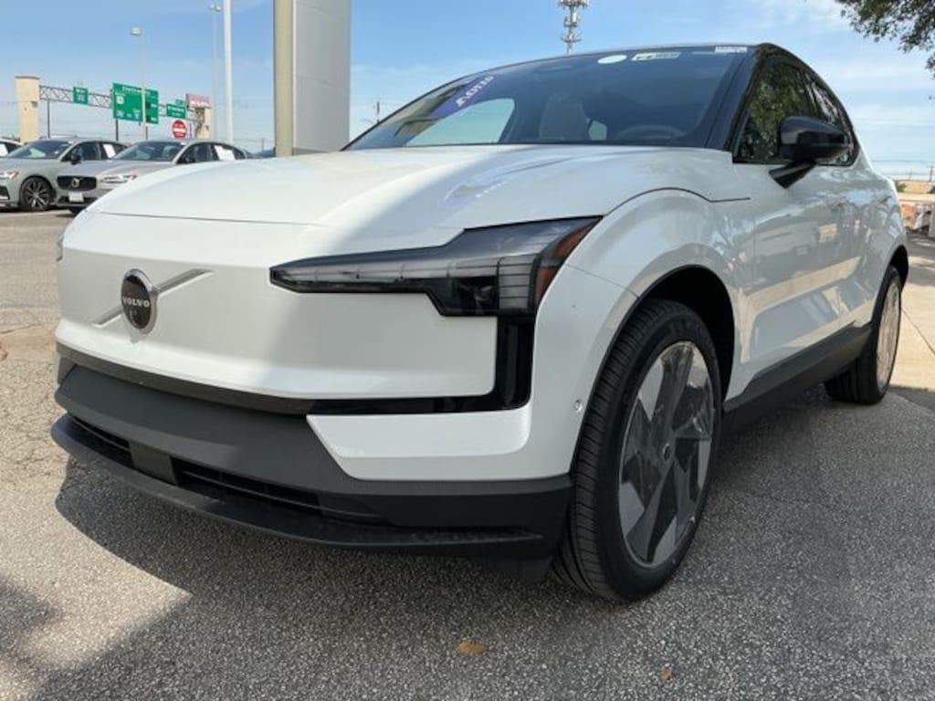 New 2026 Volvo EX30 Twin Motor Ultra SUV