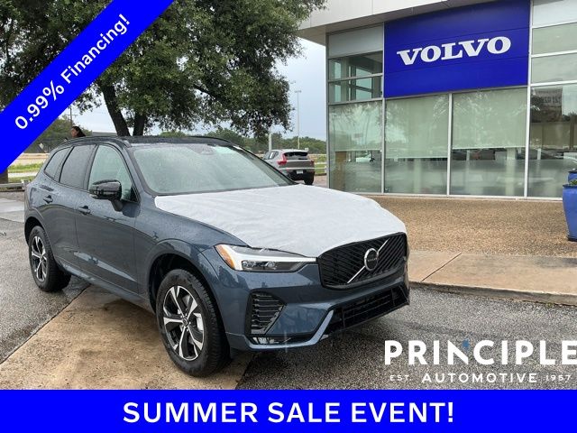 2026 Volvo XC60 B5 Core Dark AWD's photo