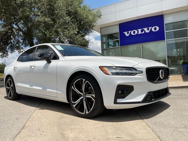 2024 Volvo S60 B5 Core Dark Theme I4 AWD