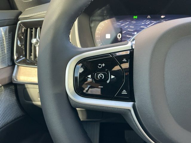 2026 Volvo XC90 Ultra - Photo 17