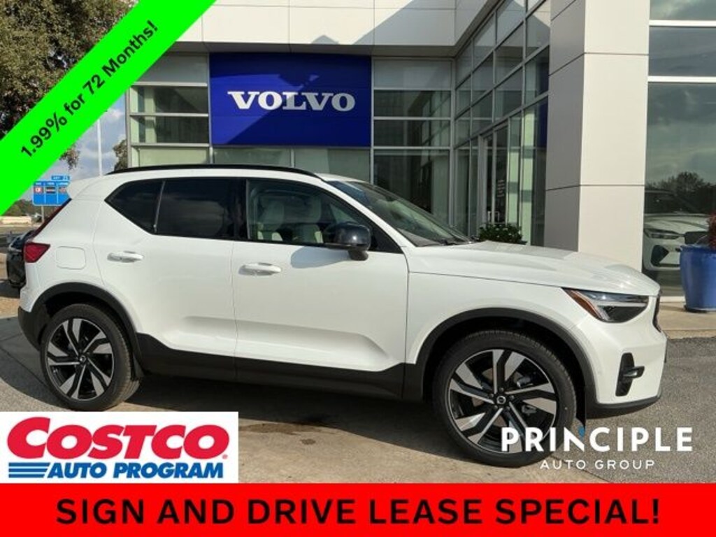 New 2026 Volvo XC40 B4 Plus SUV