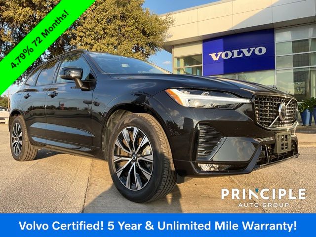 2025 Volvo XC60 Core's photo