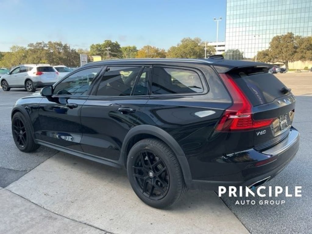 Used 2020 Volvo V60 Cross Country T5 Wagon
