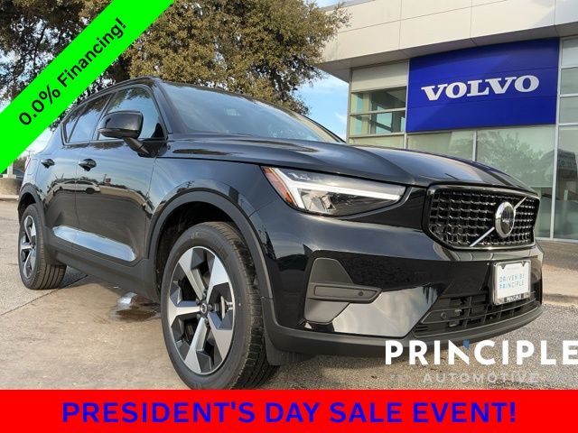 2026 Volvo XC40 Core