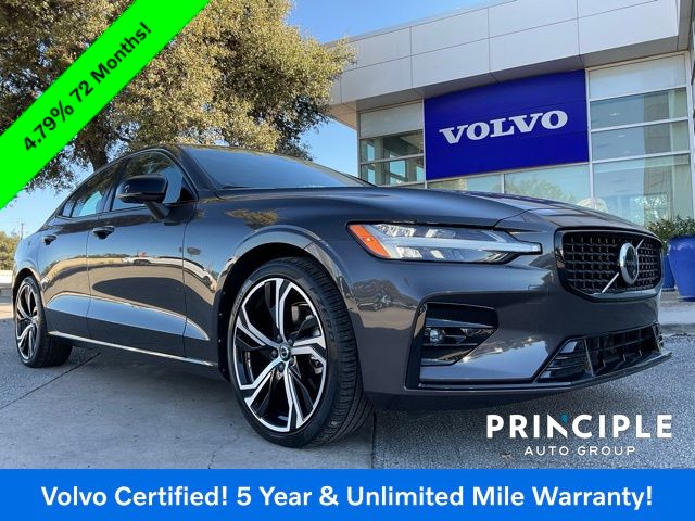 2024 Volvo S60 Plus's photo