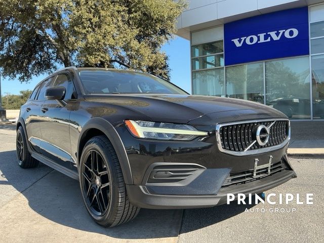2020 Volvo V60 Cross Country