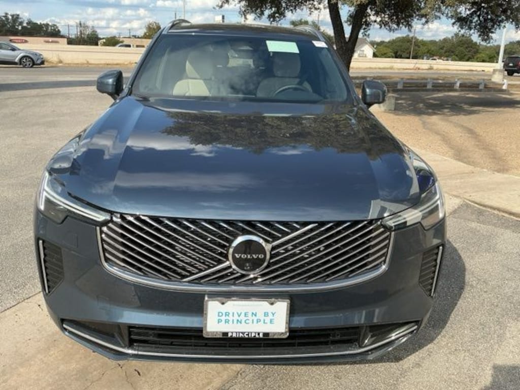 New 2026 Volvo XC90 B6 Plus 7-Seater SUV