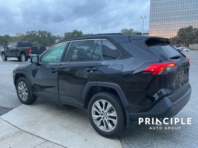 2024 Toyota RAV4 XLE Premium photo 3