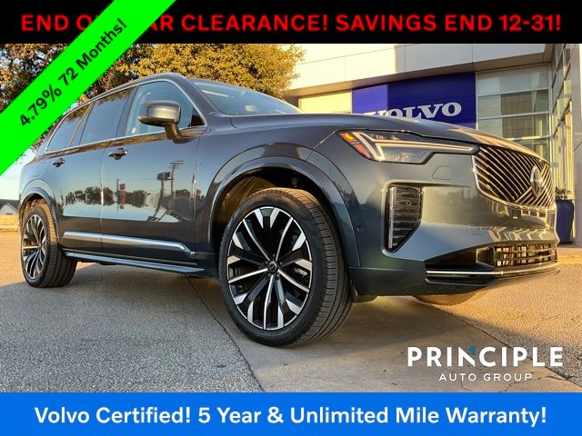 2025 Volvo XC90 Plus's photo