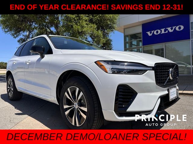 2025 Volvo XC60 Core's photo
