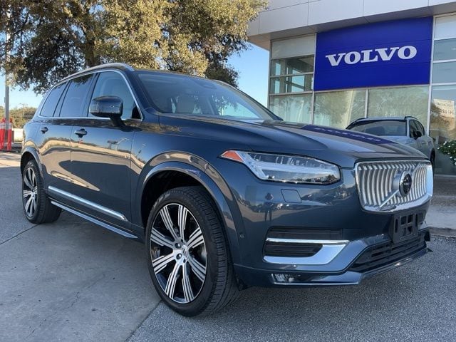 2024 Volvo XC90 Plus's photo